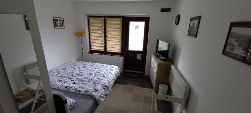 Vrdnik Apartment | Soba Tina