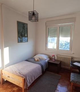 Novi Beograd Apartment | Sobe AURORA Nehruova 82