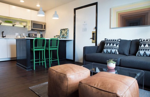 Rutledge Hill House | SoBro Guest House #2 by AvantStay | 2 Blocks to Broadway + Local Art + Parking