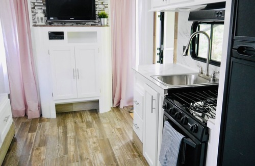Naples House | Social Distanсing Approved Nature Getaway!