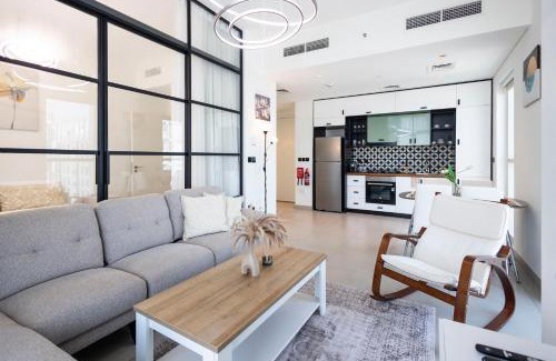 Dubai Apartment | Socio Tower1 - Dubai Hills Modern Urban Retreat in the City by Serenity Living Holiday Homes