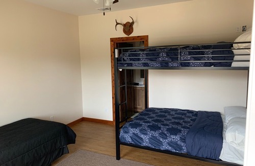 Uvalde House | SOE Lodge in Uvalde