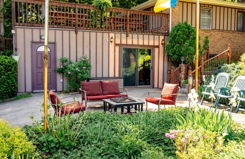 La Porte House | "SOFANA ON THE LAKE" - Unforgettable Moments of Relaxation at The Lake!