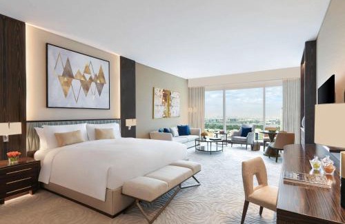 Bur Dubai Hotel | Sofitel Dubai The Obelisk