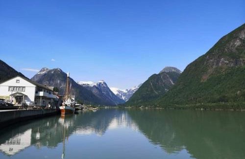 Sogndal Cabin | Sogndal ski- and mountain cabin