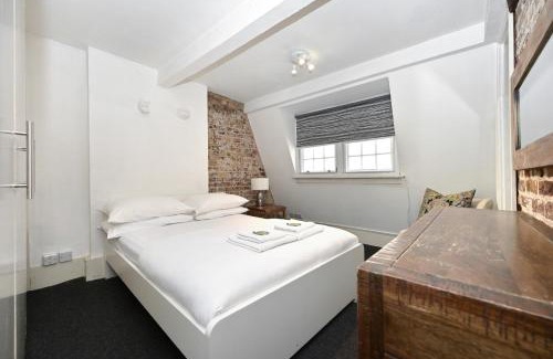 Soho Apartment | Soho, Piccadilly & Chinatown - Two Bedroom & Two Double Beds Apartment