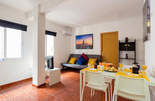 Ensanche Centro Apartment | Soho Rooms CityCenter, Young People Only, Solo Jóvenes