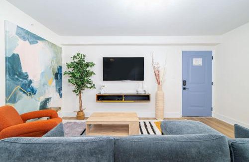 East Ocean View Apartment | Sojourn's Harborage Manatee Suite Near Beach