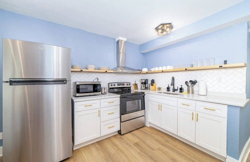 East Ocean View Apartment | Sojourn's Harborage - Shore Suite