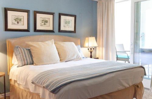 Sandbridge Apartment | Sojourn Sea Views with Balcony & Fireplace Sleeps 7