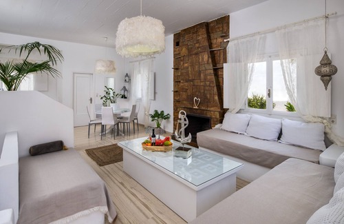 Kamari Hotel | Sol Mare Salis
