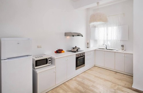 Kamari Hotel | Sol Mare Salis