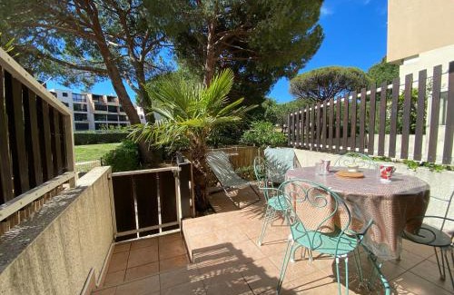 Le Grau-Du-Roi Apartment | Sol-y-Days Los Amigos, Studio 4 couchages en rez-de-jardin, avec grande terrasse et parking, à 250m de la plage