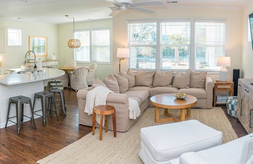 Morehead City House | Solar Home "Nimbus Novem" At Beaucoast