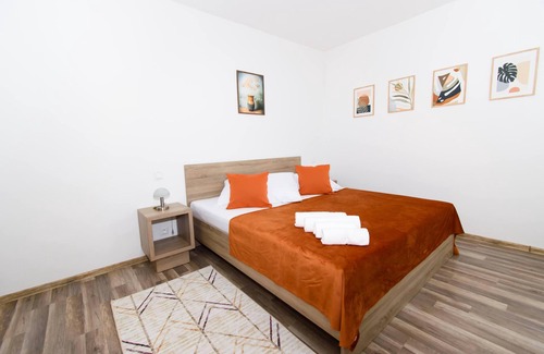 Nove Mesto Hotel | Solid Gold