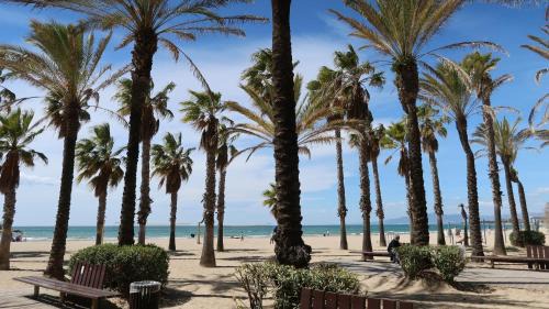 Salou City Centre Apartment | SOLIMAR 10 SALOU Solo FAMILIAS con Parking y piscina