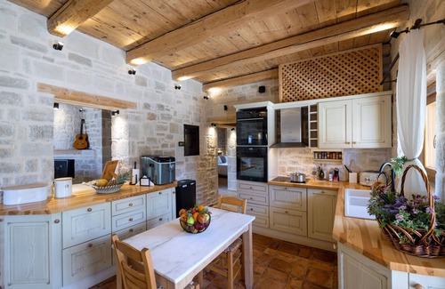 Filaki Villa | Solitude, Chromatic Sunsets and Superior Sea Views