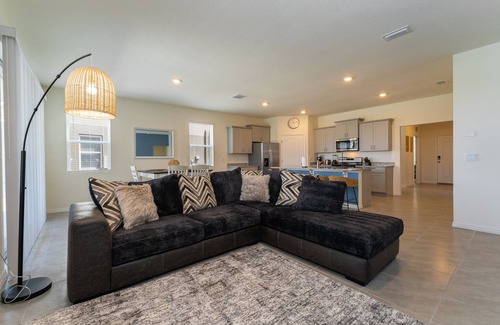 Loughman House | Solterra Resort/Private Pool/Amenities (7679OakMoss)