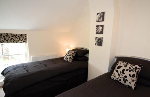Skegness House | Somer Leyton Cottage