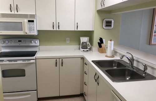 Marco Island Condo | SOMERSET 110 - Your Tropical Island Paradise!