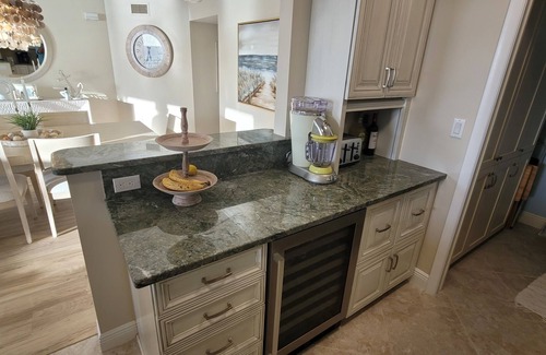 Marco Island Condo | Somerset 404.Newly Remodeled Beach Front. 3 Bdrm 3 Bath, Den w/Sofa Sleeper