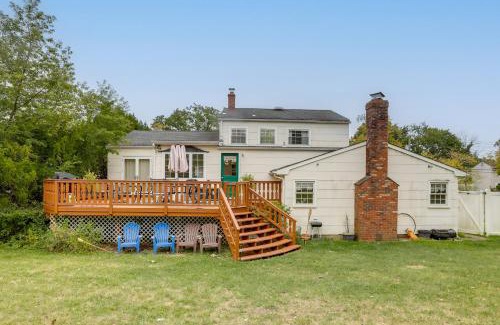 Somerset House | Somerset Home with Large Yard Near Parks and Trails