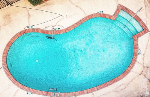 Crestline Heights Condo | Somerset- Luxury Condominium in Birmingham