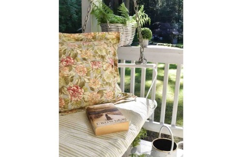 Brightwood Cottage | SomeTyme Place Cottage by the River