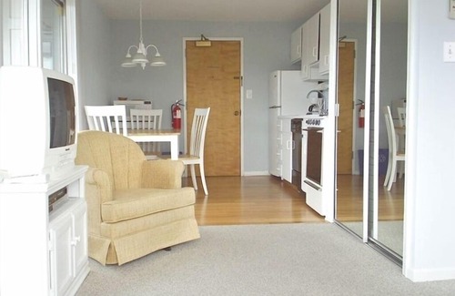 Cape May Point Apartment | * Somewhere in Time - a Cozy, Romantic Studio Retreat *