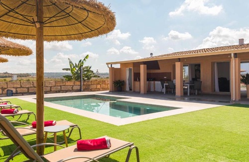 Ariany Villa | Son guineu