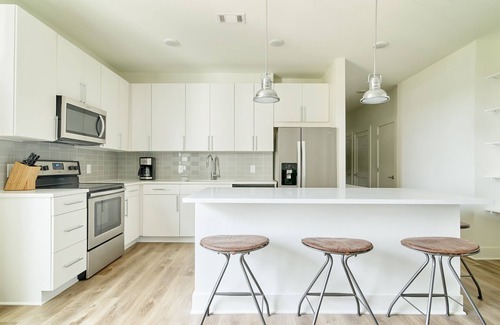 Rutledge Hill Apartment | Sonder at LC SoBro | Two-Bedroom Apartment