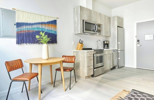 Highland Apartment | Sonder by Marriott Bonvoy Zuni Apartments LoHi