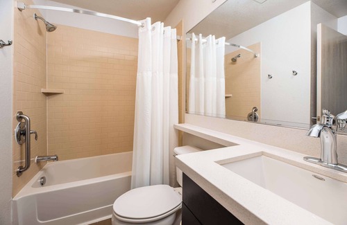 Park Central Hotel | Sonesta Simply Suites Dallas Richardson