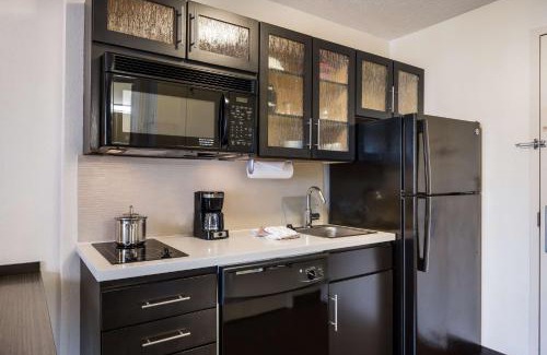 Tempe Hotel | Sonesta Simply Suites Phoenix Tempe