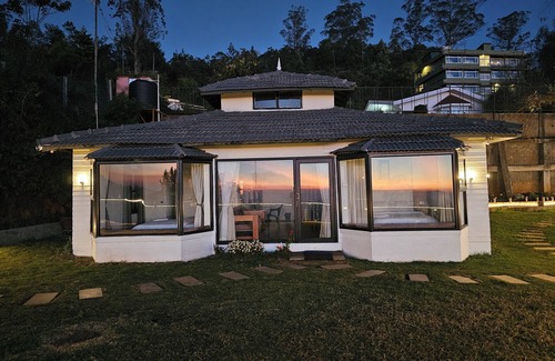 Ooty Cottage | Songs of the Nilgiris: Cozy 3B Retreat, Breathtaking Views & Peaceful Vibes