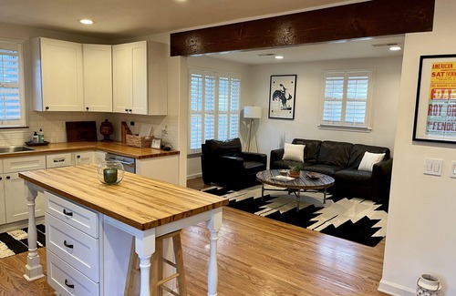 Acklen Westgrove House | Songwriters Cottage of 12 South