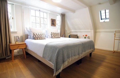 Grachtengordel-West Bed & Breakfast | Sonnenberg Canal View - Most Central Location in Town