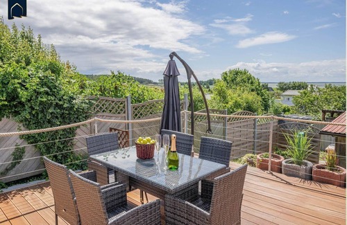 Ostvorpommern House | Sonnendeck - Exclusive vacation home in Ückeritz with sauna, garden and plenty of space