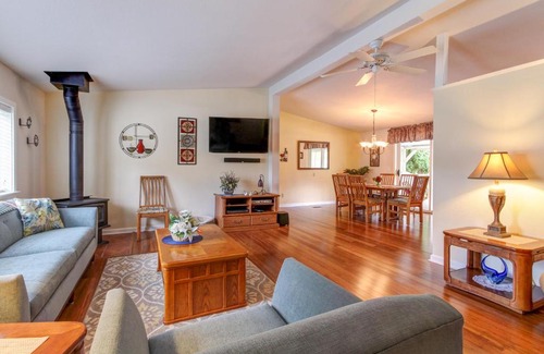 Manson House | Sonny's Pool House