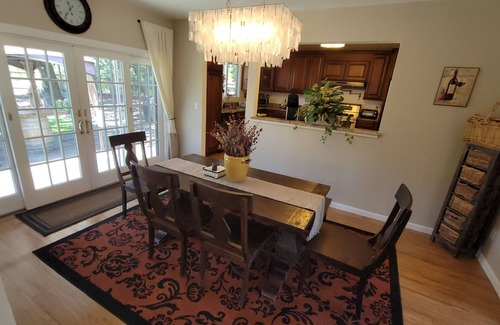 Kenwood House | Sonoma Creek Retreat in Kenwood (31+days)- with Pool & Spa