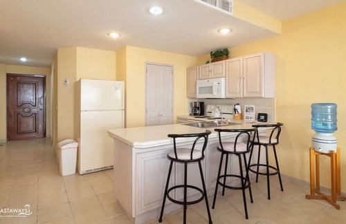 Sandy Beach Condo | Sonoran Spa N707 - 1 BR Next to the Pool, High Speed Wi-Fi - Beachfront Upper Floor Luxury Condo