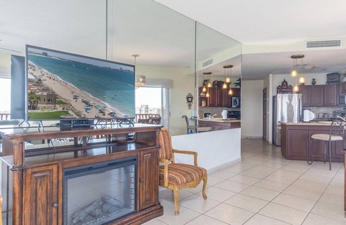 Sandy Beach Condo | Sonoran Sun E 701 Sunny Charmed Life Spacious Premium Ocean Front Condo