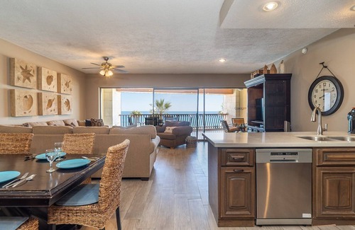 Sandy Beach Condo | Sonoran Sun W-309 Tavern On The Sun Spacious Oceanfront Condo