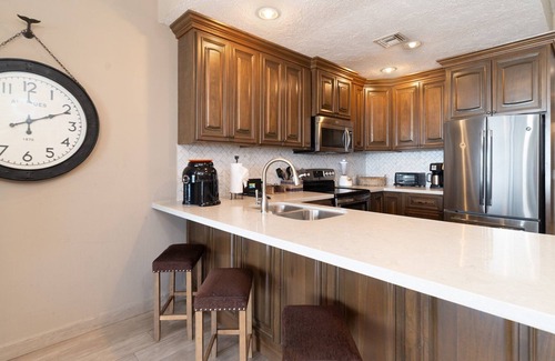 Sandy Beach Condo | Sonoran Sun W-309 Tavern On The Sun Spacious Oceanfront Condo