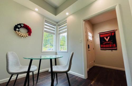 Charlottesville Apartment | Sonsak - Unit 4
