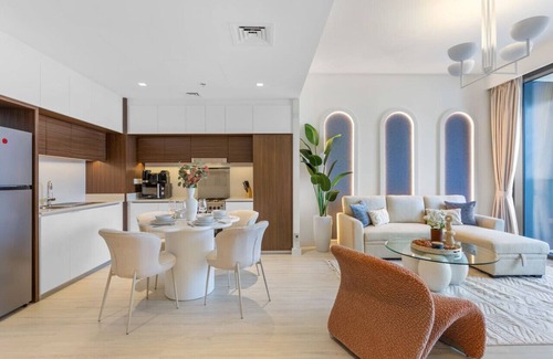Dubai Apartment | Sophisticated 1 bedroom apartment Creek Harbour
