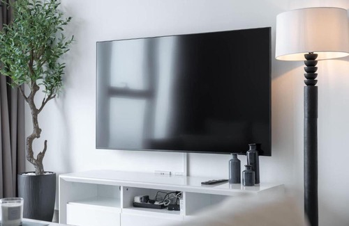 Jumeirah Village Circle Apartment | Sophisticated 1 Bedroom Apartment in Bloom Tower B