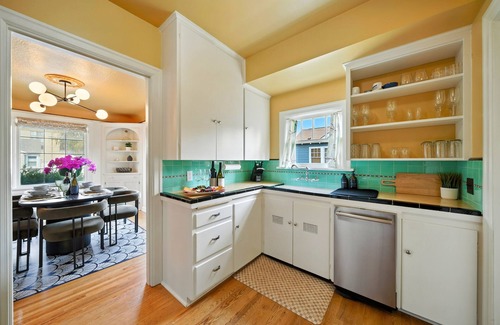 Walla Walla House | Sophisticated & charming bungalow, EV charger, walk to main street, dogs OK!