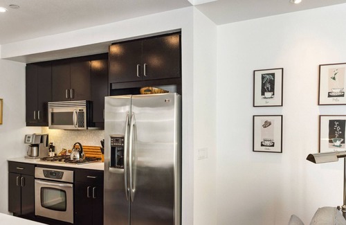 Canyon Corridor Condo | Sophisticated Condo in Canyon Corridor, South Palm Springs