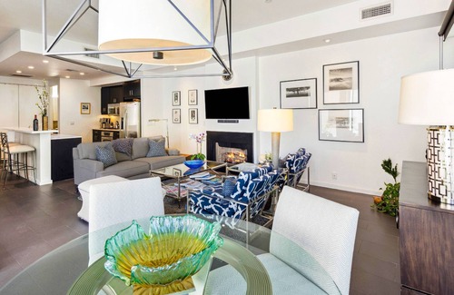 Canyon Corridor Condo | Sophisticated Condo in Canyon Corridor, South Palm Springs